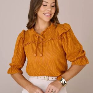 Blusa Crepe Mangas 2/4 com Cordão para Amarração e Babado