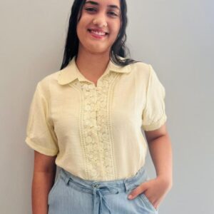 Camisa Detalhe Guipir com Estilo Sofisticado
