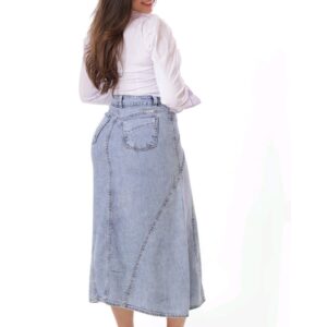 Saia Jeans Vechi 85cm Tam. 42 Estilo com Toque Único