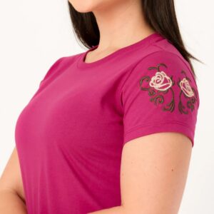 T-Shirt Feminina Flores Florescer Elegância