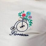 T-shirt feminina flores florescer