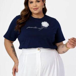 T-Shirt Plus Size Flor Azul Marinho Brilhante - Tam G1