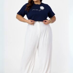 T-Shirt Plus Size Flor Azul Marinho Brilhante - Tam G1
