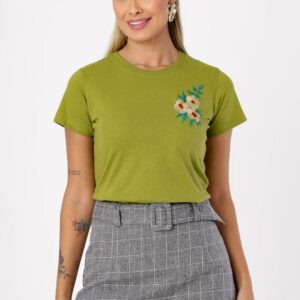 T-Shirt Feminina Flores com Bordados Tam. M Elegância