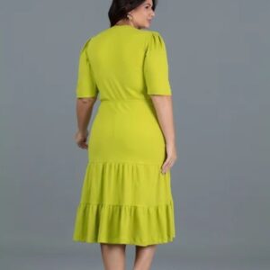 Vestido Midi Canelado de Crepe Plus Size Mangas 3/4 - Tam G1