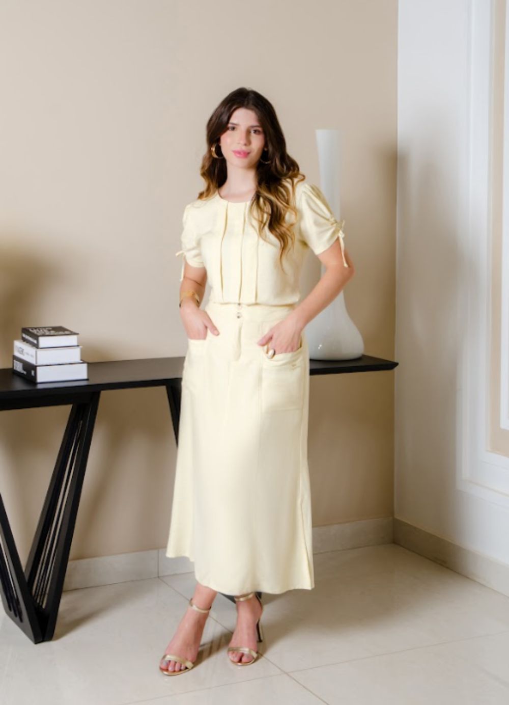 Conjunto Elegante Saia e Blusa